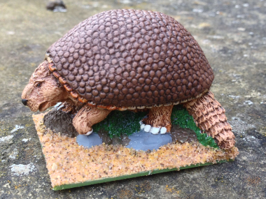 Glyptodon painted - working on the base
