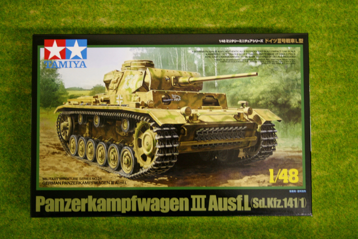  Tamiya 1/48 Military Miniature Series No.24 German Panzer III  L-32524 : Toys & Games