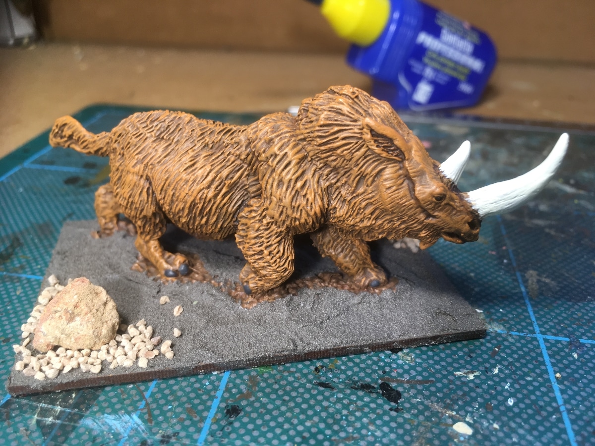 DeeZee Woolly Rhino and Cavemen – Steve’s Hobby Blog