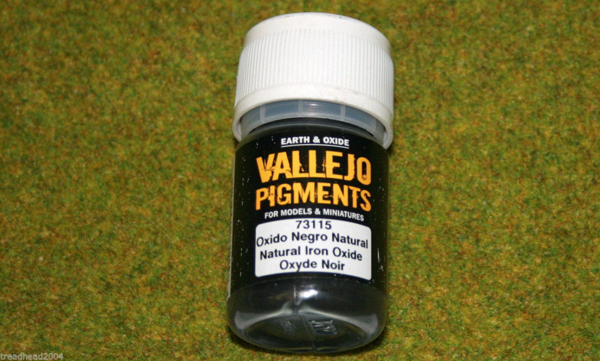 Vallejo Pigments NATURAL IRON OXIDE 30mls Earth & Oxide 73115 – ARCANE ...